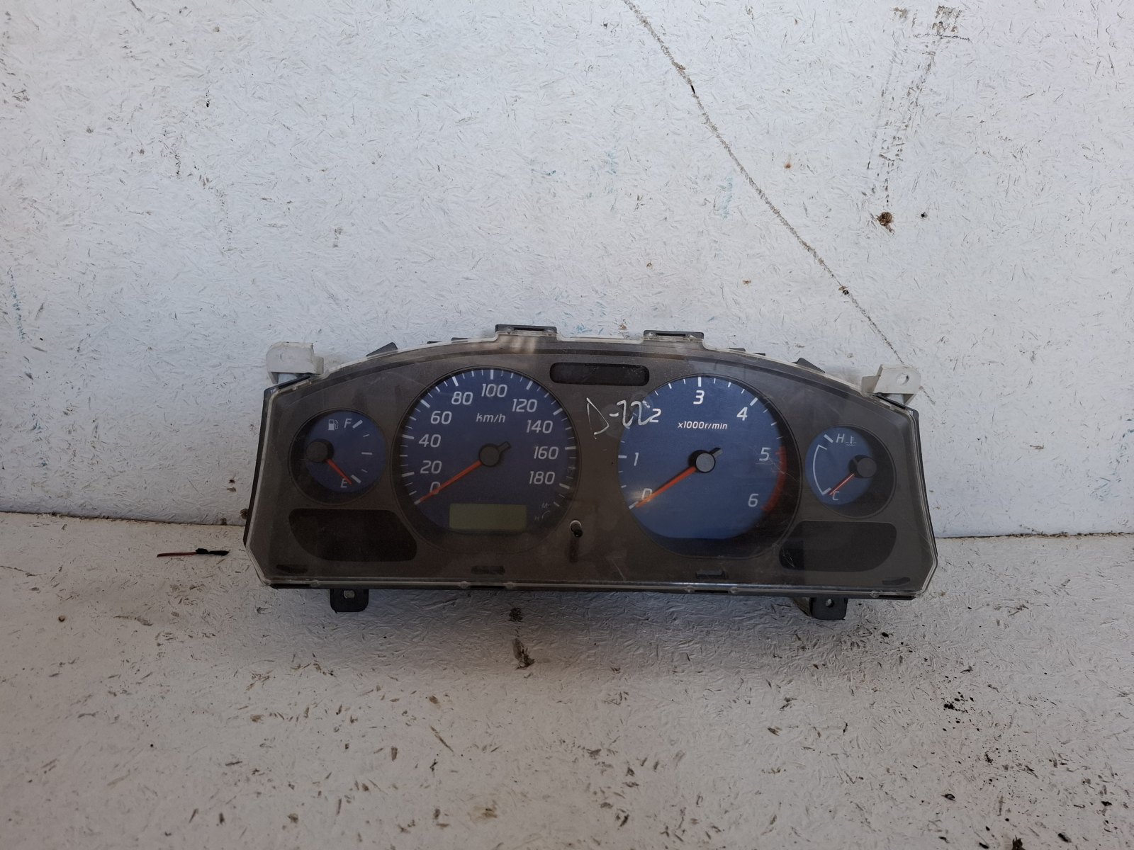 Sinoptico nissan terrano 2.5 — Terrano japon