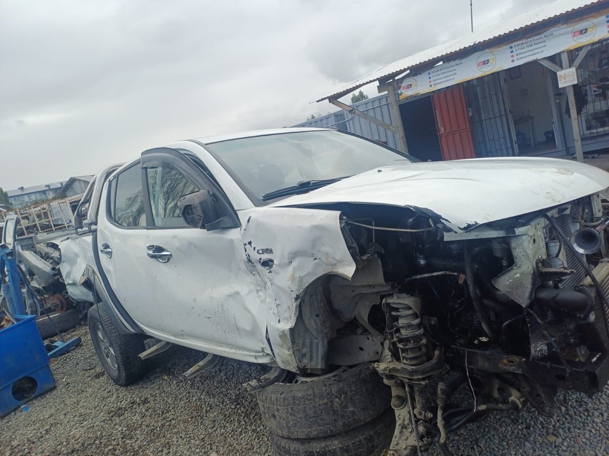 Mitsubishi L200 2014 en desarme